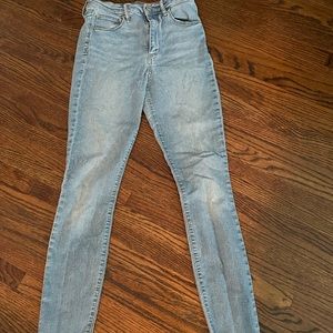 GAP size 2 jeggings